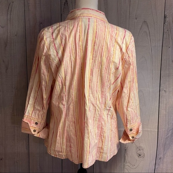 ✅Host Pick✅ Lane Bryant Button Down Shirt, 14/16 - Picture 3 of 9